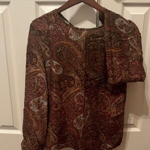 🍝🍷Chocolate brown and Burgundy Paisley Blouse! Fall